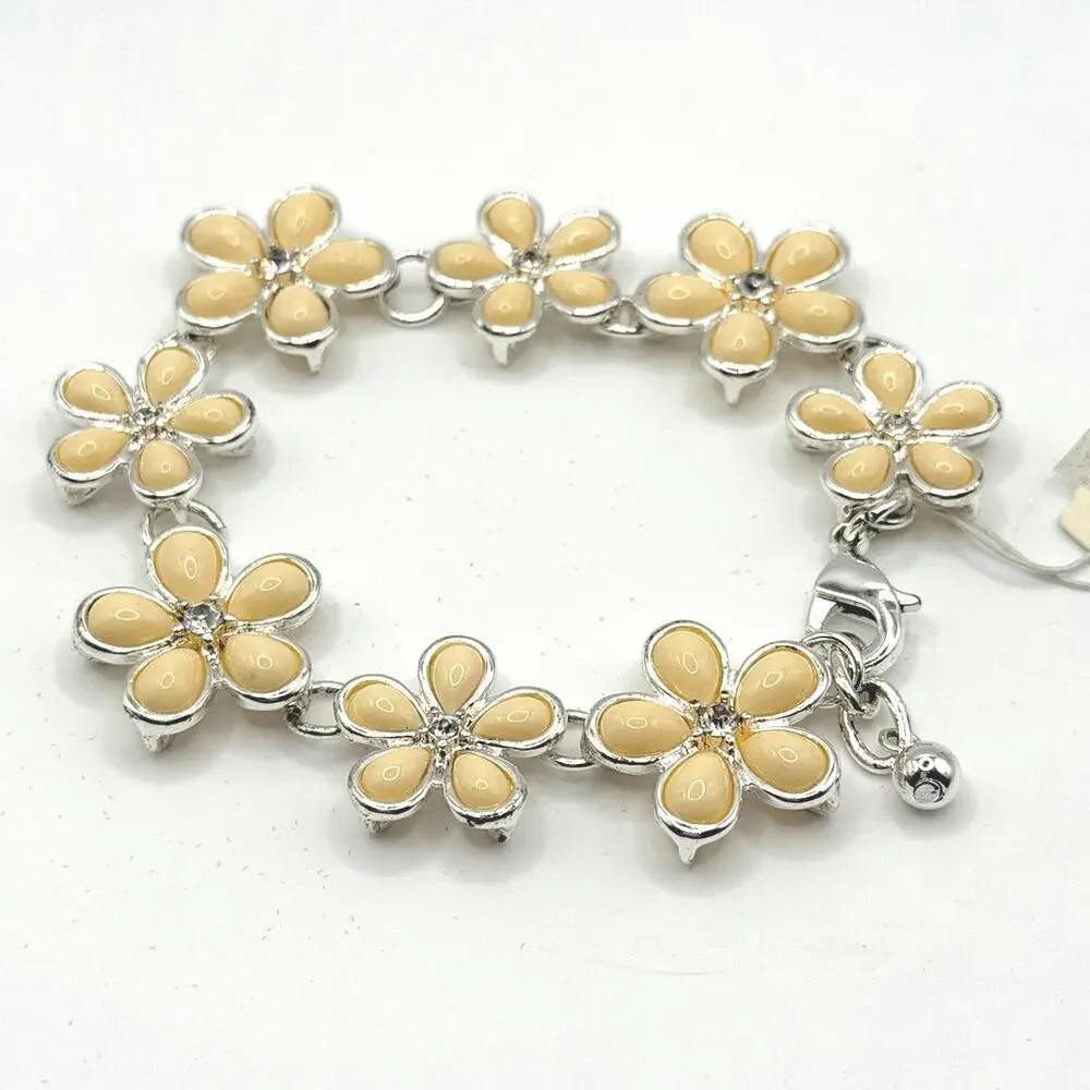 🌼Daisy Flower Link Bracelet - NWT